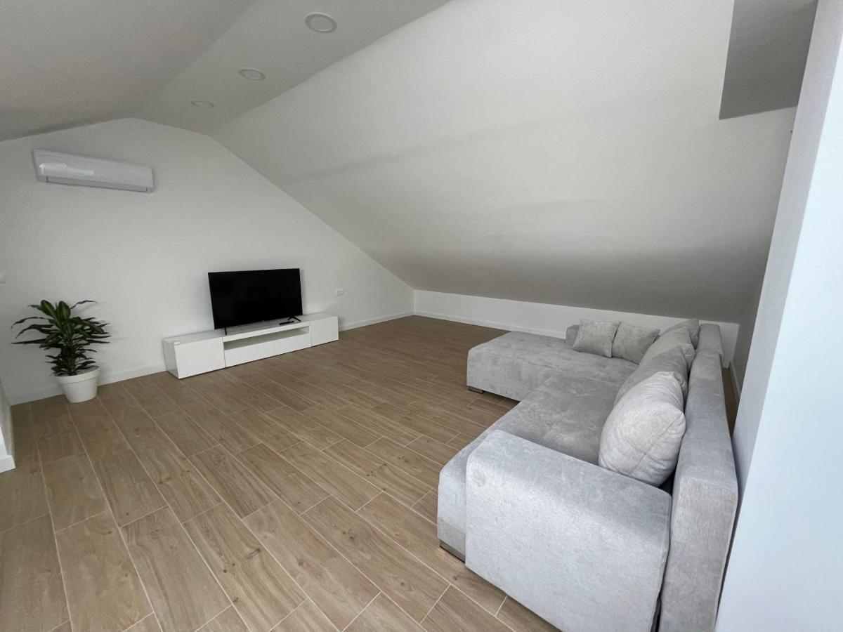 Galeria Apartment Podstrana Buitenkant foto